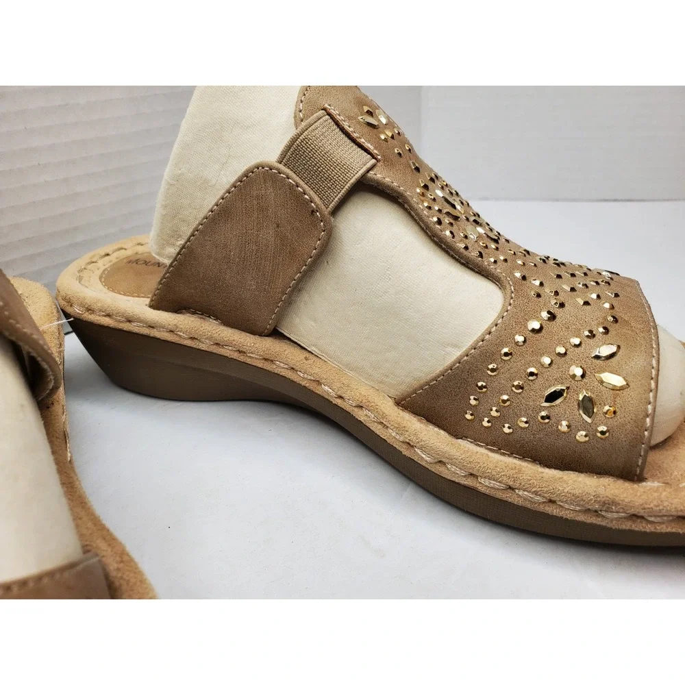 Mountain Sole Karen Sandal Tan Fabric w/Silver Rhinestones Sz 6.5M New Fast Ship
